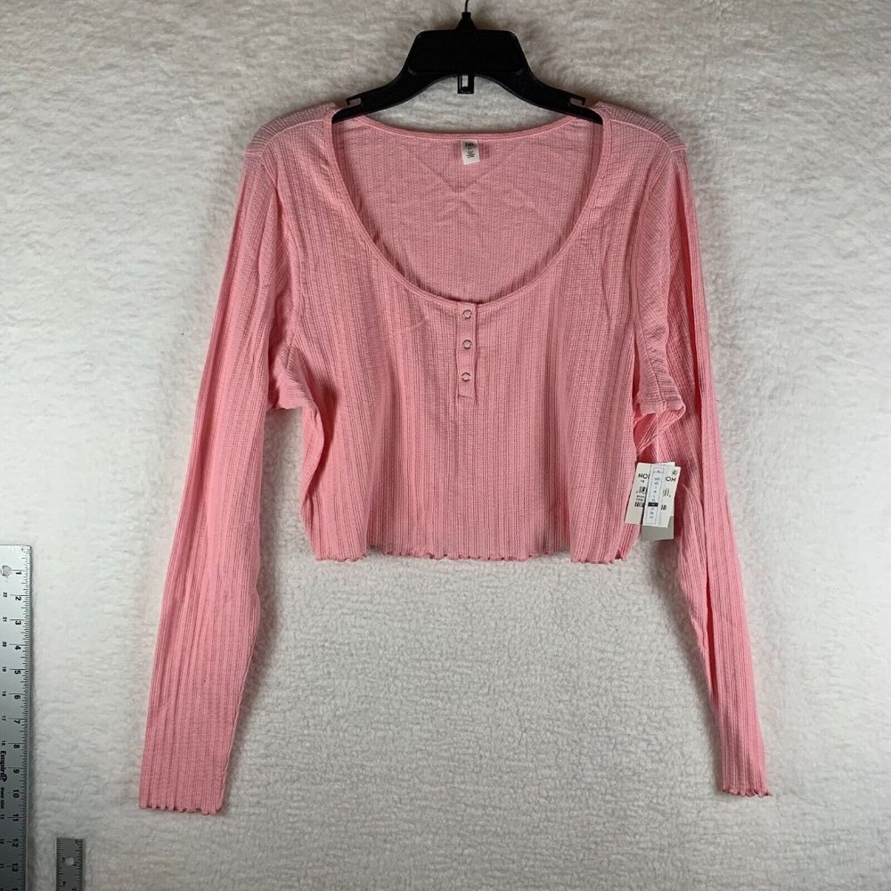 BP. Women's Long Sleeve Plus Size Henley Crop Top Size 1X Pink Candy NWT 6459‎